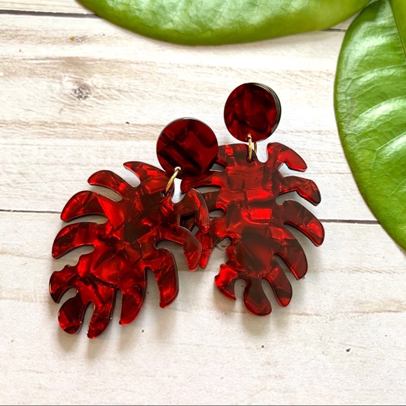 ✨3 for $15✨ red monstera leaf statement earrings - Picture 2 of 2